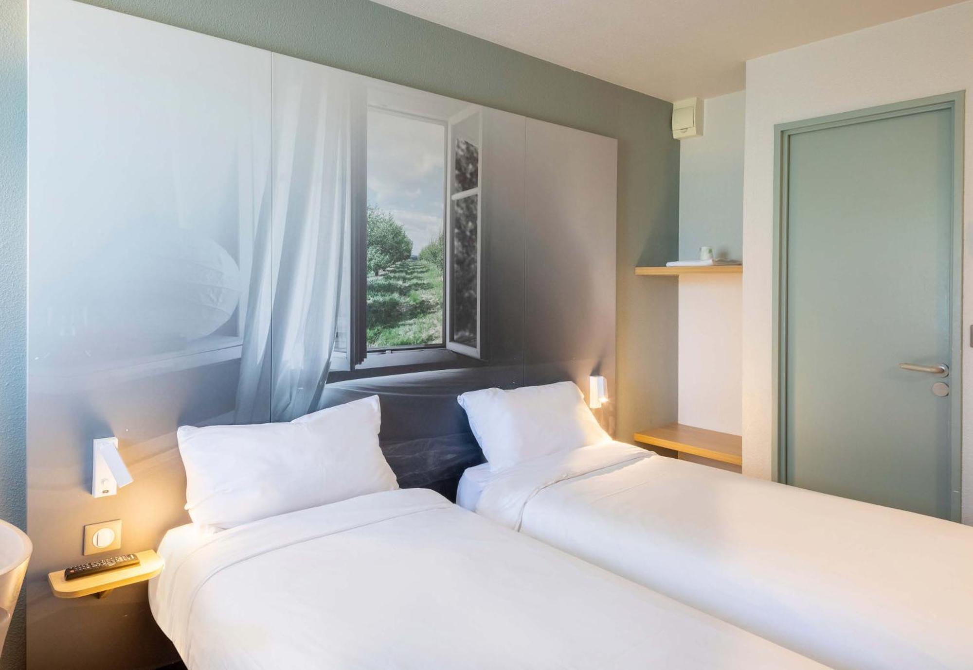 B&B Hotel Ажен Экстерьер фото